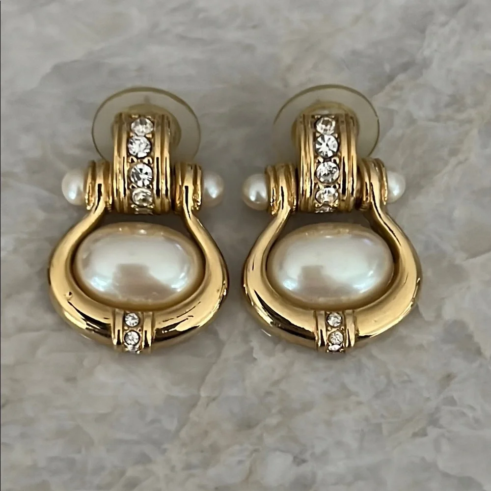 Vintage Gold and Faux Pearl Earrings - Picture 2 of 4